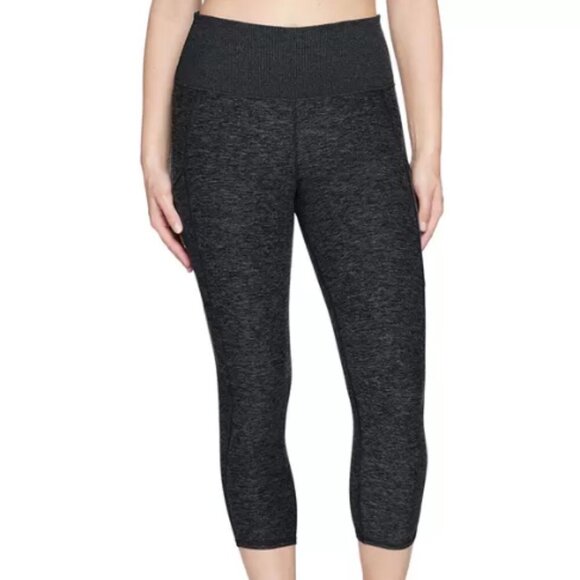 Kirkland Signature Women's Activewear Brushed Capri Grey, size XS - Picture 1 of 7